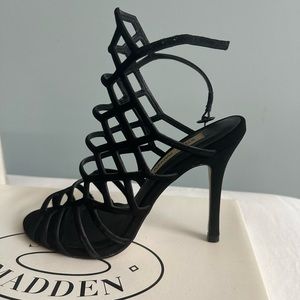 Steve Madden Slithur Black Nubuck Leather Caged Strappy Heels! Size 6.5